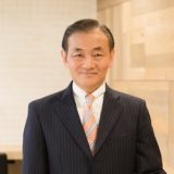 株式会社ホスピタリティ＆グローイング・ジャパン　代表取締役会長　有本 均
