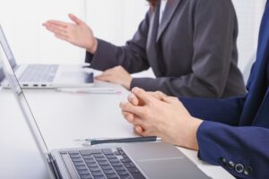 採用面接の質問例と成功のコツ｜面接官必見の完全ガイド